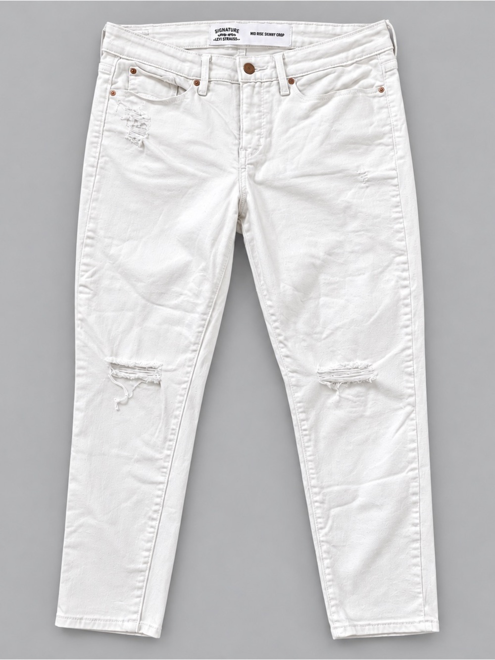 Size 6 Signature by Levi Strauss White Mid Rise Skinny Crop Jeans Distressed